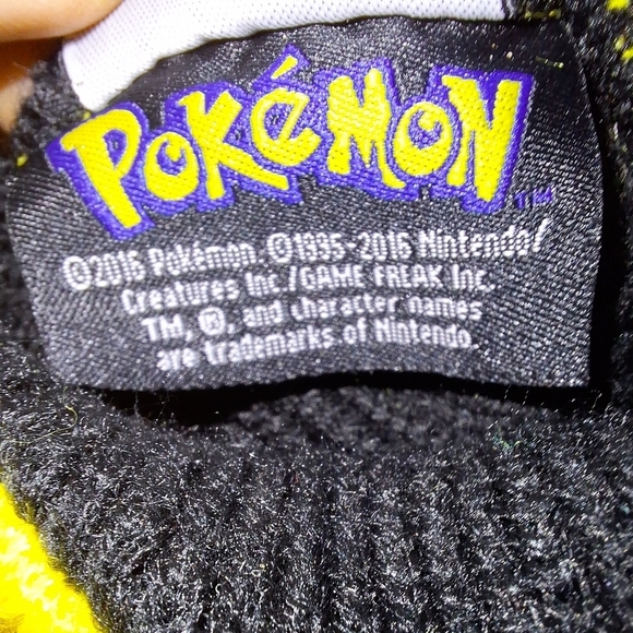 A Pikachu toboggan with ears and straps. Pokemon, like new. - Picture 4 of 4